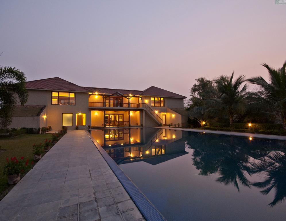 Vedic Village Spa Resort Calcutta Extérieur photo