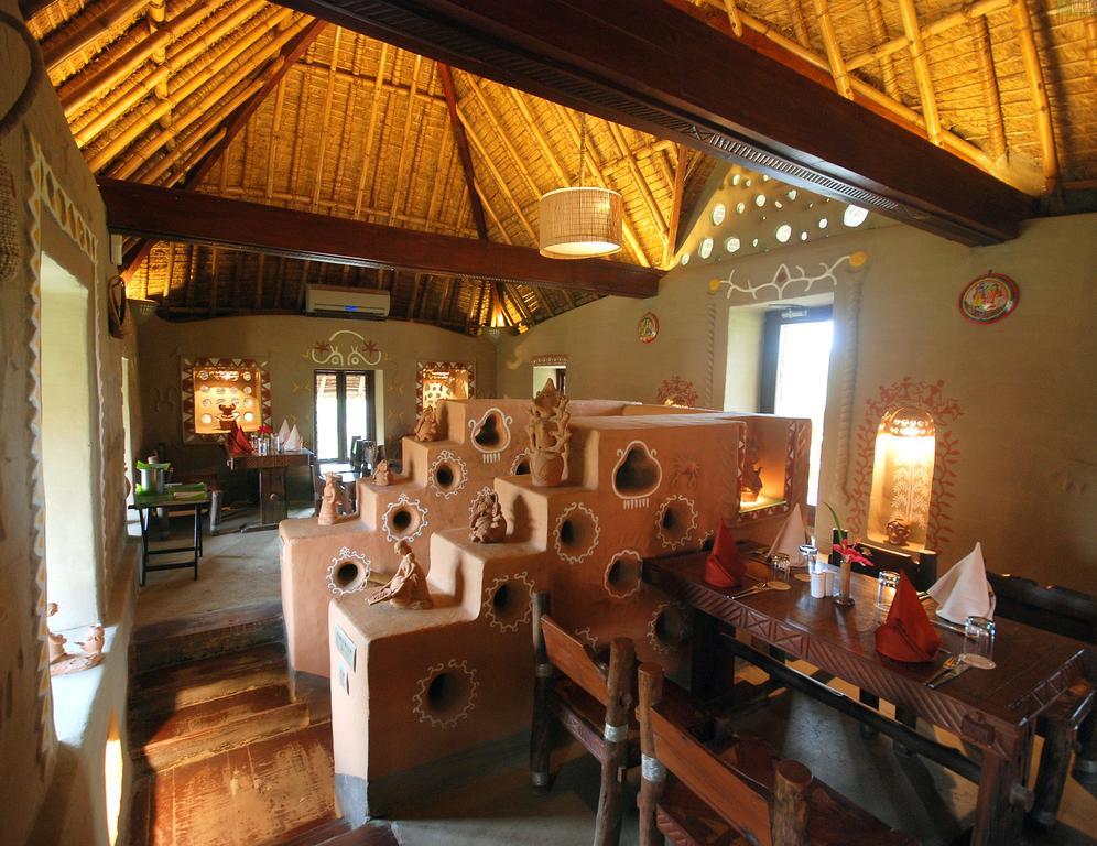 Vedic Village Spa Resort Calcutta Extérieur photo