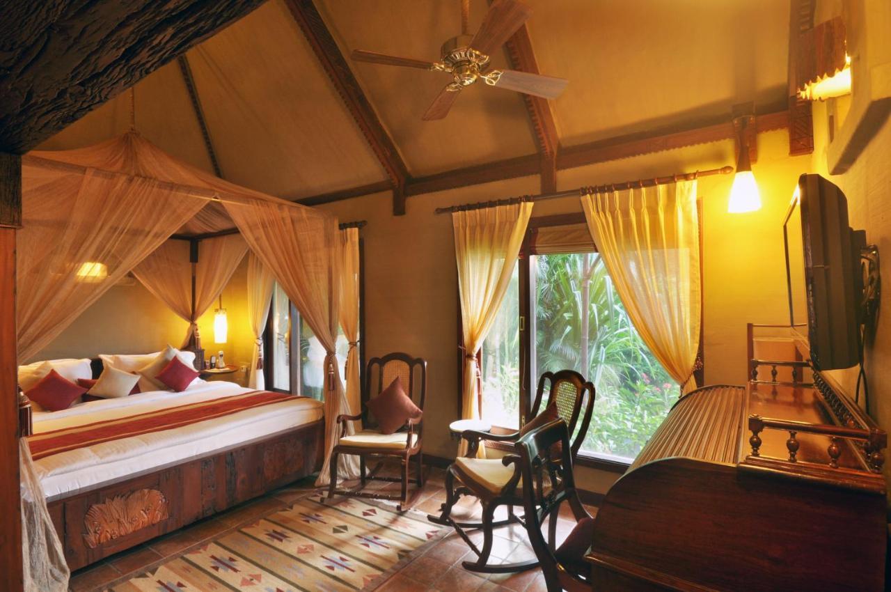 Vedic Village Spa Resort Calcutta Extérieur photo